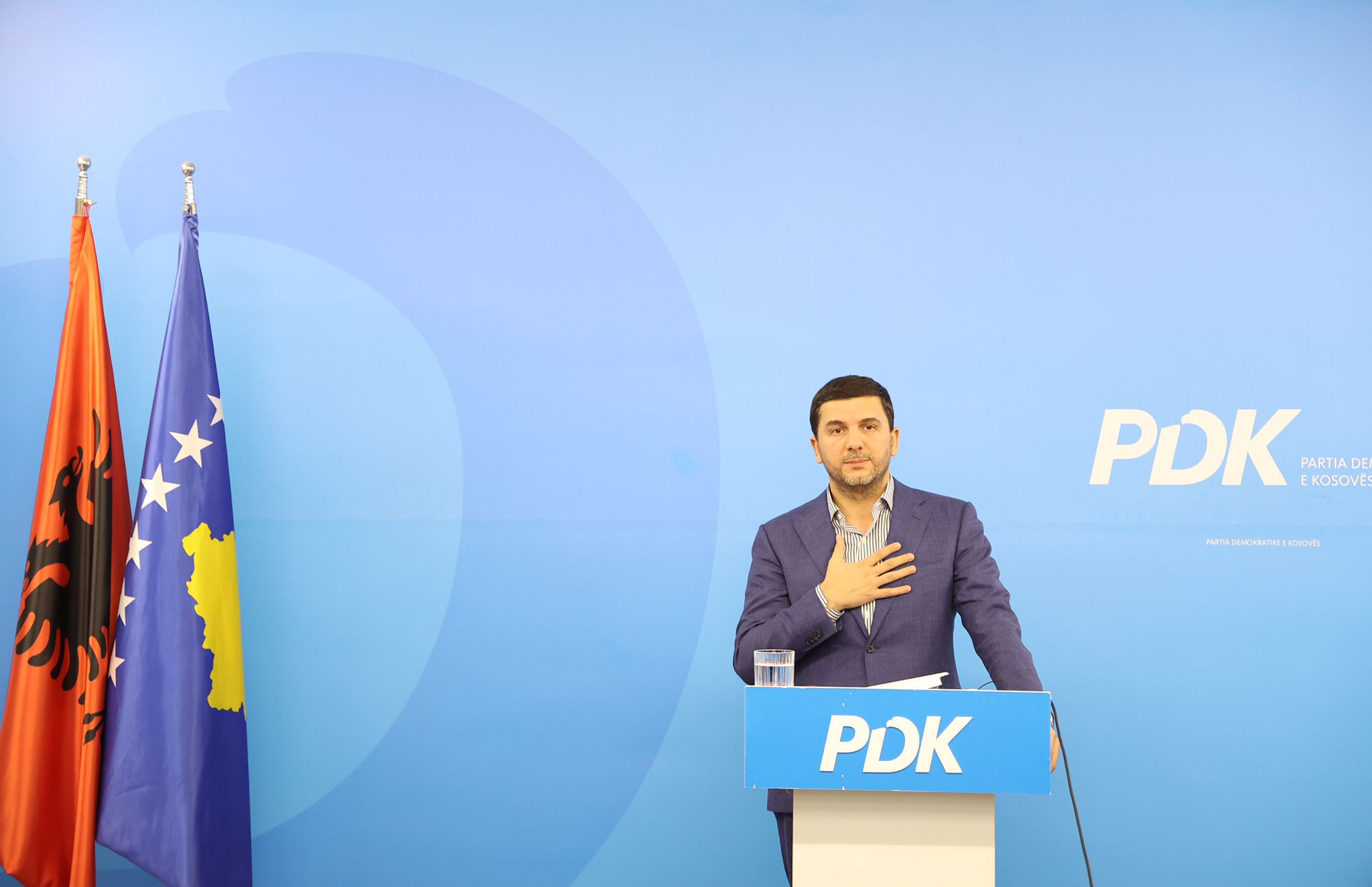 Krasniqi në 1 vjetorin e fitores në zgjedhjet lokale: PDK do të realizojë premtimet e dhëna para qytetarëve