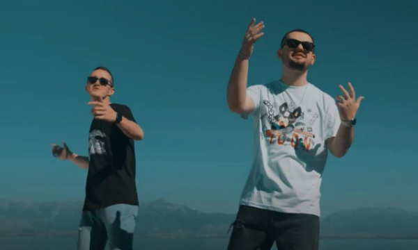 “A t’mungoj” – publikohet e plotë kënga që u bë virale në TikTok