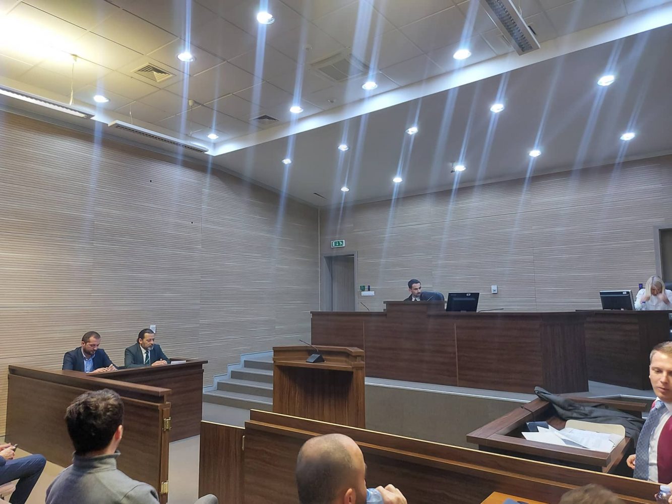 VV-ja në seancë me NPB-në, salla mbushet me deputetë e aktivistë