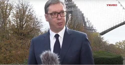 I bie projektori kur po fliste në Paris, Vuçiç: Dikush nga këtu e ka përgatitur