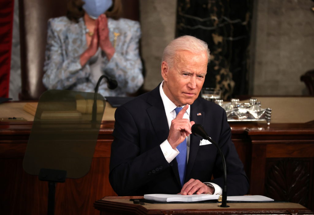 Biden i kërkon Kongresit mbi 37 miliardë dollarë ndihmë për Ukrainën