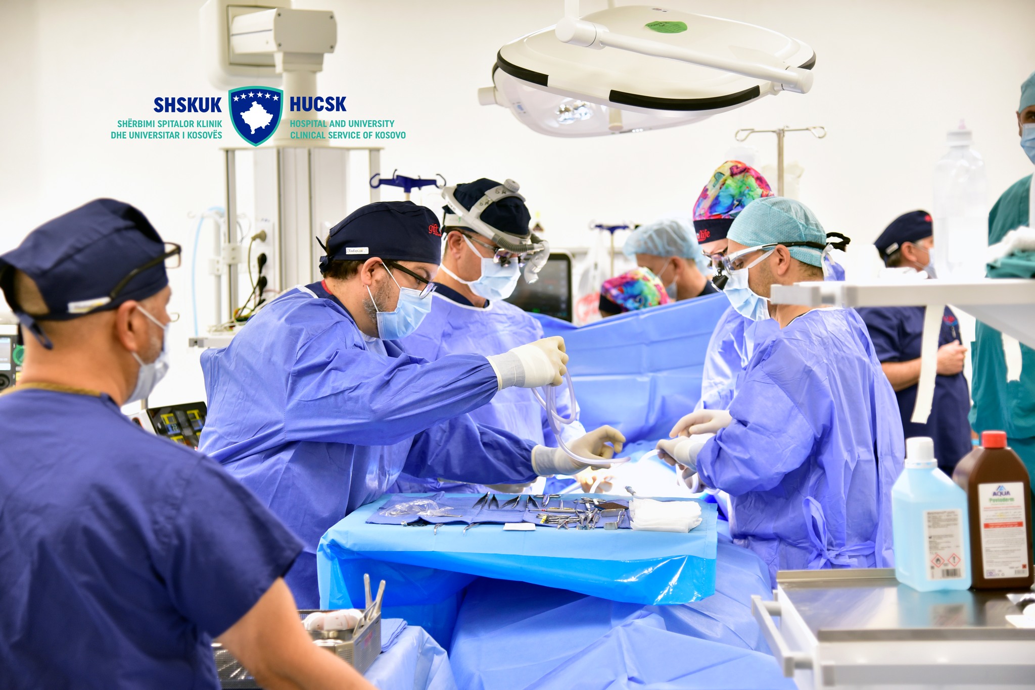 Kirurgë amerikanë në QKUK, kryejnë operacione kardiokirurgjike tek fëmijët