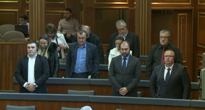 Zyrtare: Kuvendi e konfirmon se deputetët e dorëhequr (Srpska-s) nuk marrin më paga