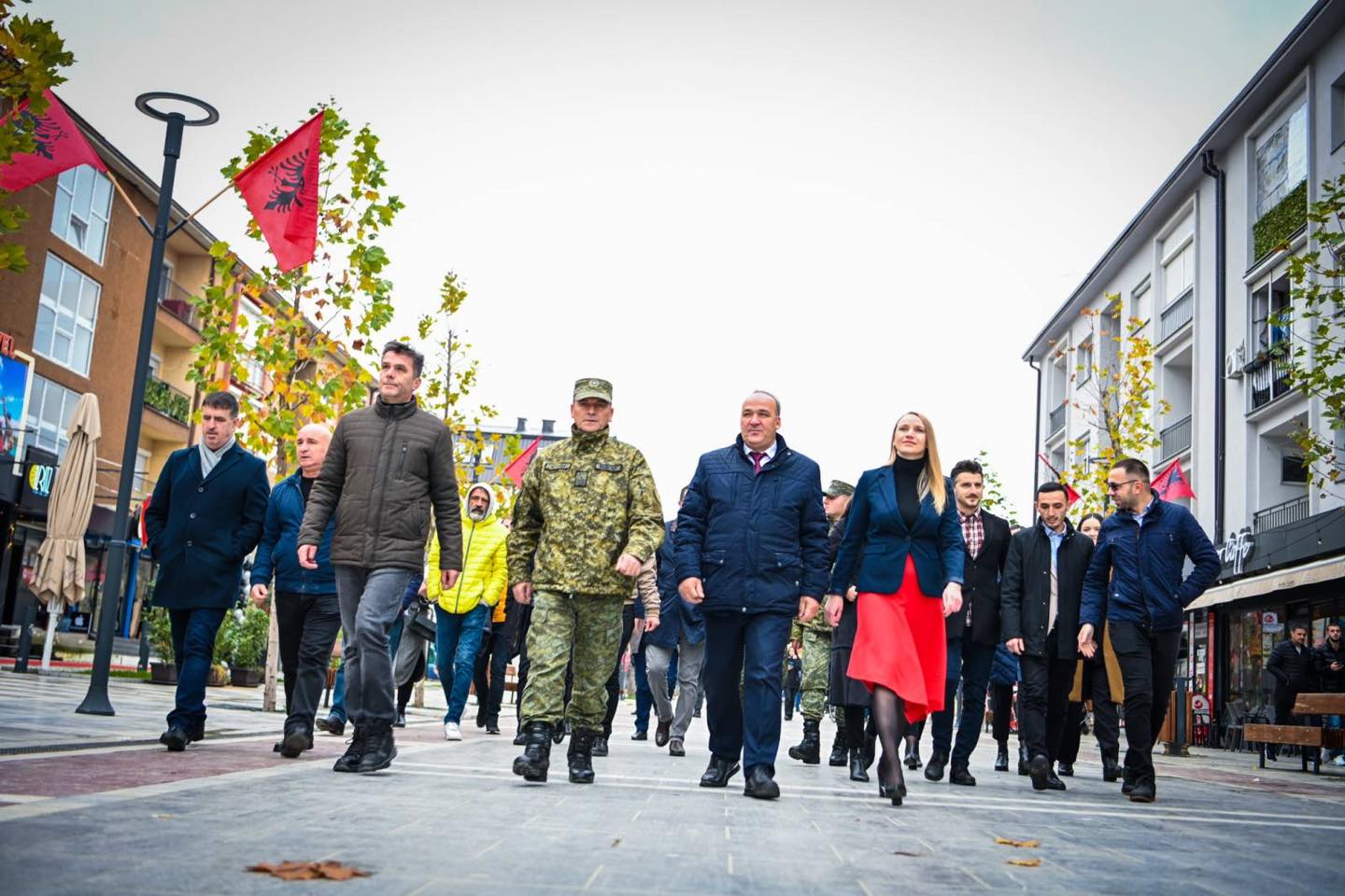 Podujeva shënon Ditën e Flamurit me homazhe, manifestim kulturor e sportiv