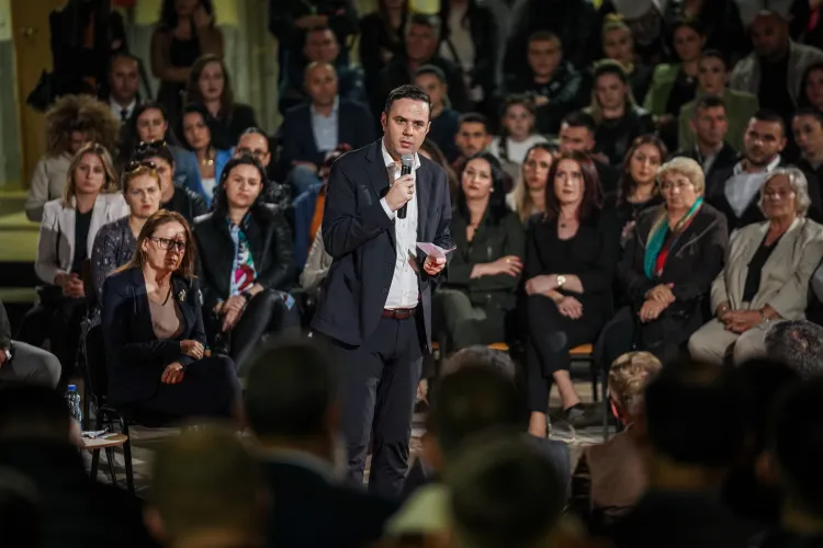 Abdixhiku: Qeveria ka dështuar, duhet koordinim me Administratën Biden