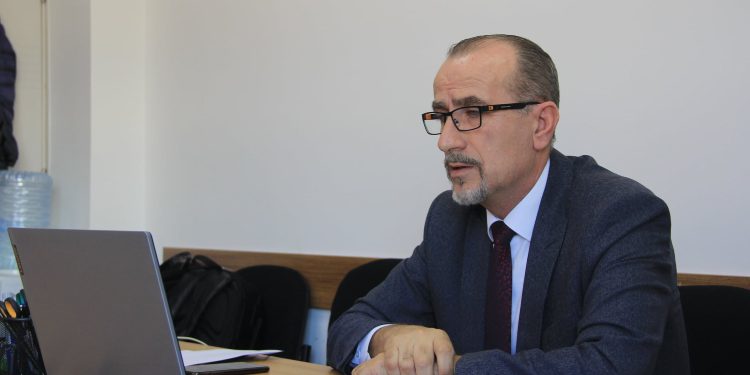 Haxhiu: Armend Muja po i shkel 21 mijë nënshkrime të qytetarëve për Trustin