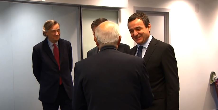 Kurti i super disponuar në takim te Borrelli