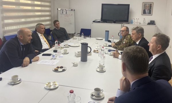 Shqetësimet se Veriu mund të eskalojë, Gjermania dhe Sllovenia çojnë emisarët në rajon