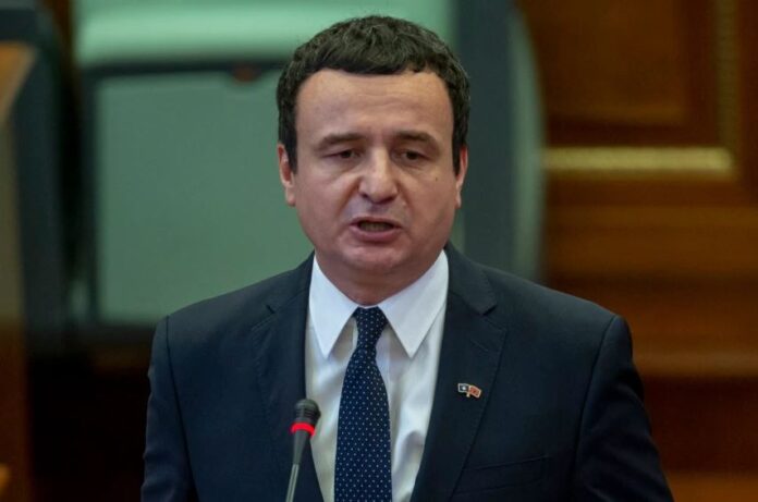Kurti s’ka përgjigje për kthimin e serbëve në institucione