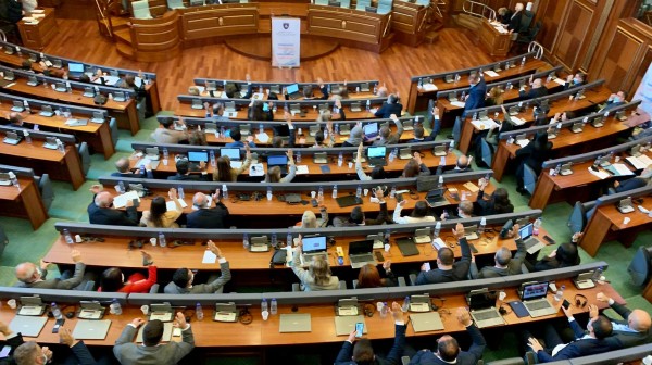 Miratohen dy projektligje për FSK-në dhe një për Ministrinë e Mbrojtjes