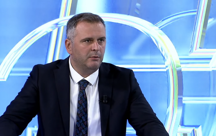 Targat/ Bajqinovci thotë se nuk është vendimi i parë i Qeverisë që ka reagime nga ShBA dhe QUINT-i