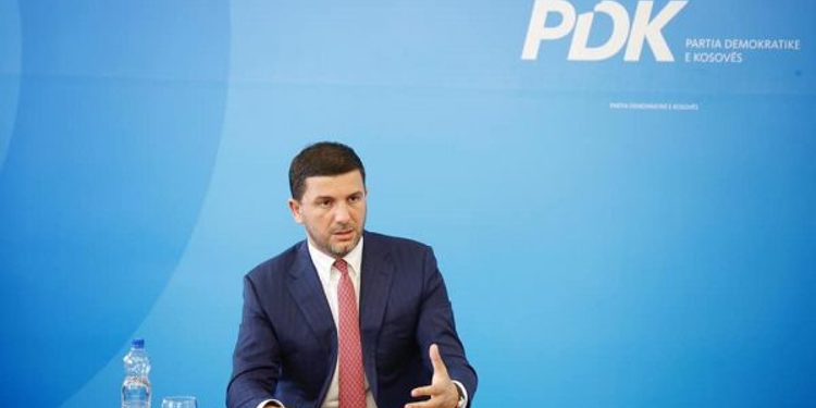 Krasniqi: Sanksionimi i ministrave është një alarm që duhet të merret seriozisht