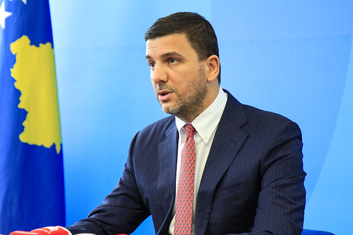 Krasniqi: Dhuna me bazë gjinore, alarm urgjent për institucionet e shtetit