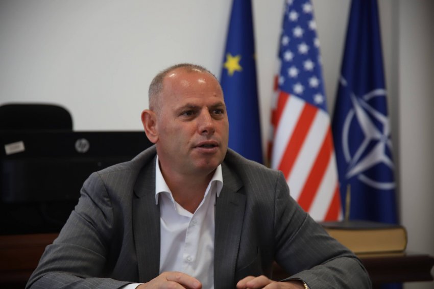 Lladrovci pranon çmimin evropian për Qeverisje të shkëlqyer dhe demokratike
