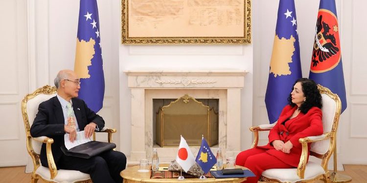 Osmani takon amdasadorin japonez Mizutani: Kosova e Japonia ndajnë vlera të njëjta ndërkombëtare