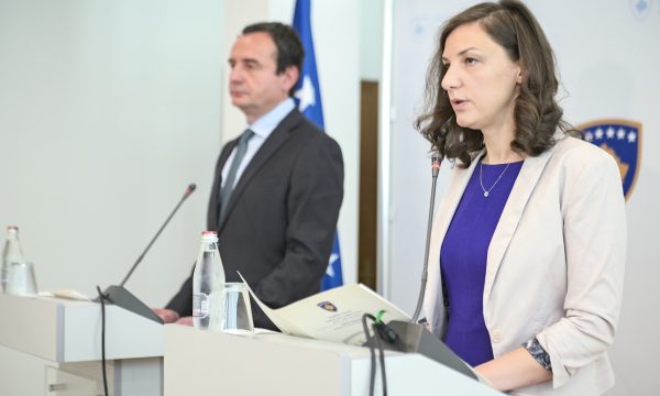 “S’po përdoren”, Qeveria i qet në shtije disa vetura zyrtare të Ministrisë së Ekonomisë