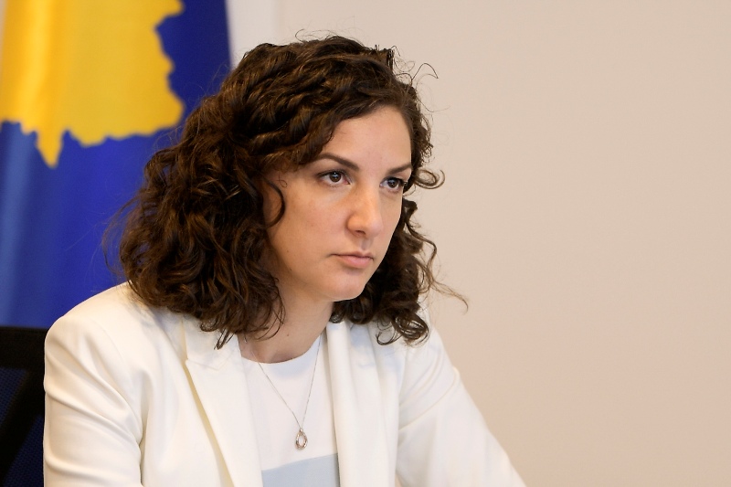 Ministria e Ekonomisë do të shesë disa automjete, Qeveria vendos të hapet ankand