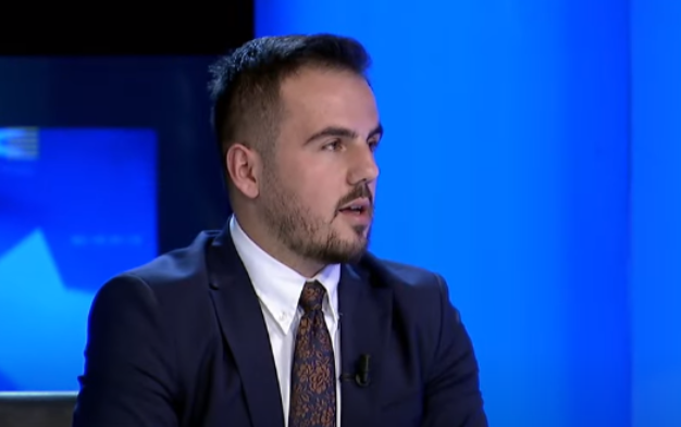 Deputeti i LVV-së: Ka ardhur koha që Kosova mos të shantazhohet nga Vuçiqi