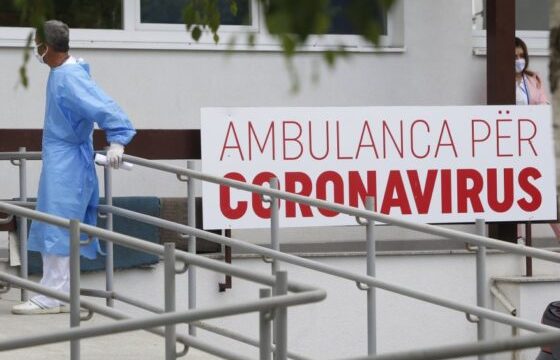 16 raste aktive me COVID-19