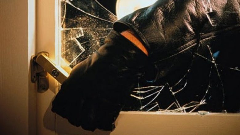 Vjedhje e rëndë në Han të Elezit, hajnat marrin një armë zjarri