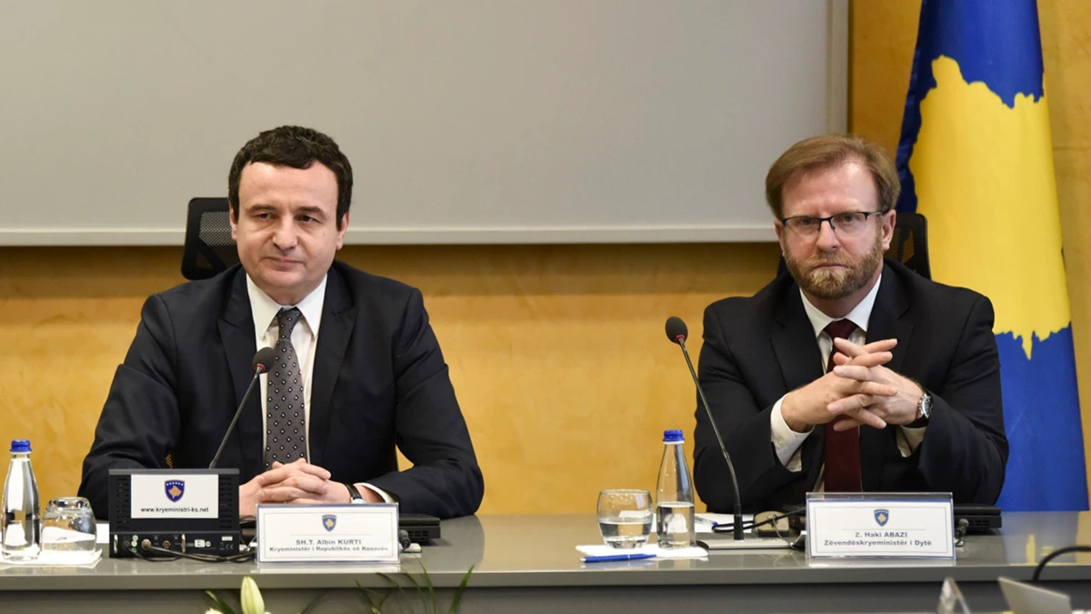 Haki Abazi tregon si e ndihmoi Kurtin ta hiqte ndalesën e vizës për SHBA