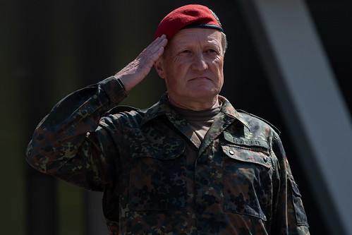 Flet ish-komandanti i parë i KFOR-it në Kosovë, si e sheh situatën në Veri dhe cila është porosia e tij për liderët e Kosovës