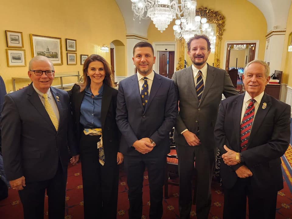 Memli Krasniqi merr pjesë në lutjet e mëngjesit në Washington DC