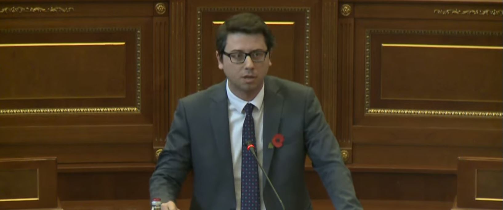 Murati e mbështet Bislimin: Isha dëshmitar, Tahiri e kërcënoi dhe shau zëvendëskryeministrin