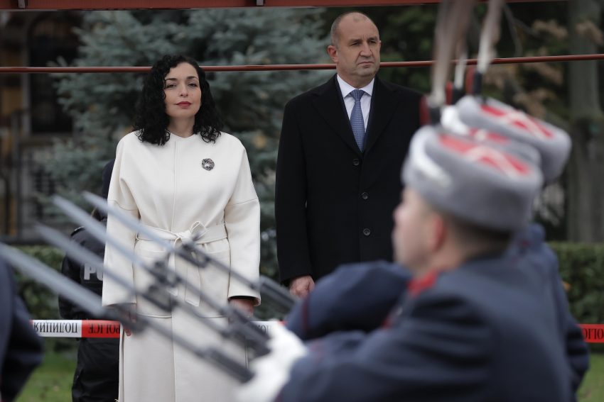 Osmani u prit në takim nga presidenti i Bullgarisë: Bullgaria i ofron Kosovës mbështetje në përballje me krizën energjetike