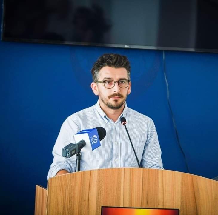 Drejtori Balaj: Kjo torturë që po i bëhet udhëtarëve të magjistrales Prishtinë-Podujevë duhet të marr fund