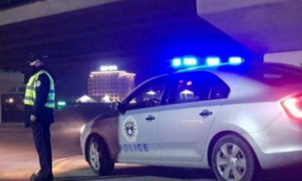 Voziti dyfish më shumë se shpejtësia e lejuar, gjobë dhe ndalim i drejtimit të automjetet në Kosovë për 1 vit