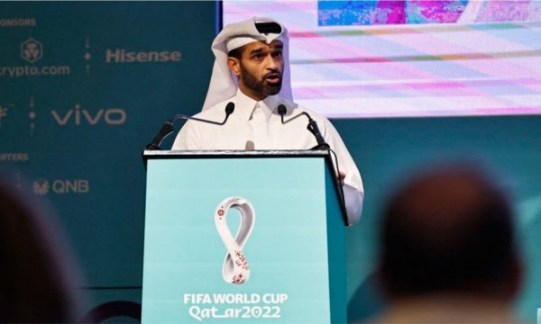 Ndërtimet për Kupën e Botës, Katari pranon për herë të parë se 400-500 punëtorë humbën jetën