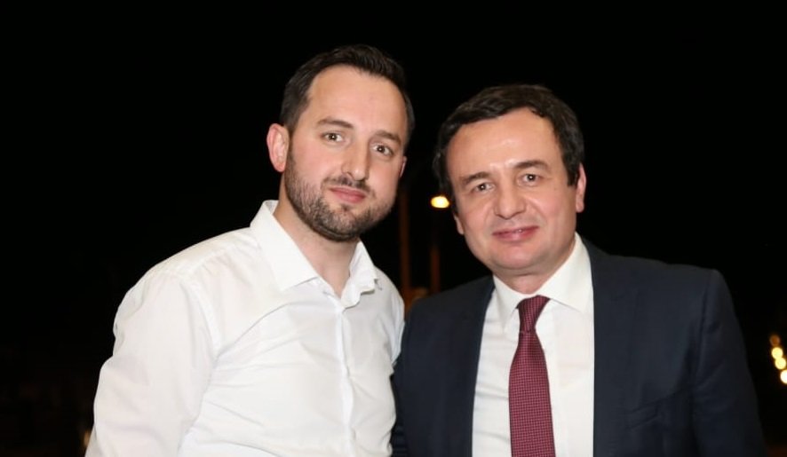 Vetëvendosja që respektonte Ezanin në fushatë, shkarkon Korenicën për shkak të bindjeve fetare