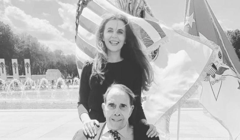 Çitaku kujton senatorin Dole: Kemi pasur fatin e madh që e kemi pasur mbështetës (FOTO)