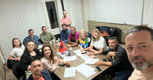 Jep dorëheqje asamblistja e LVV-së në Prishtinë