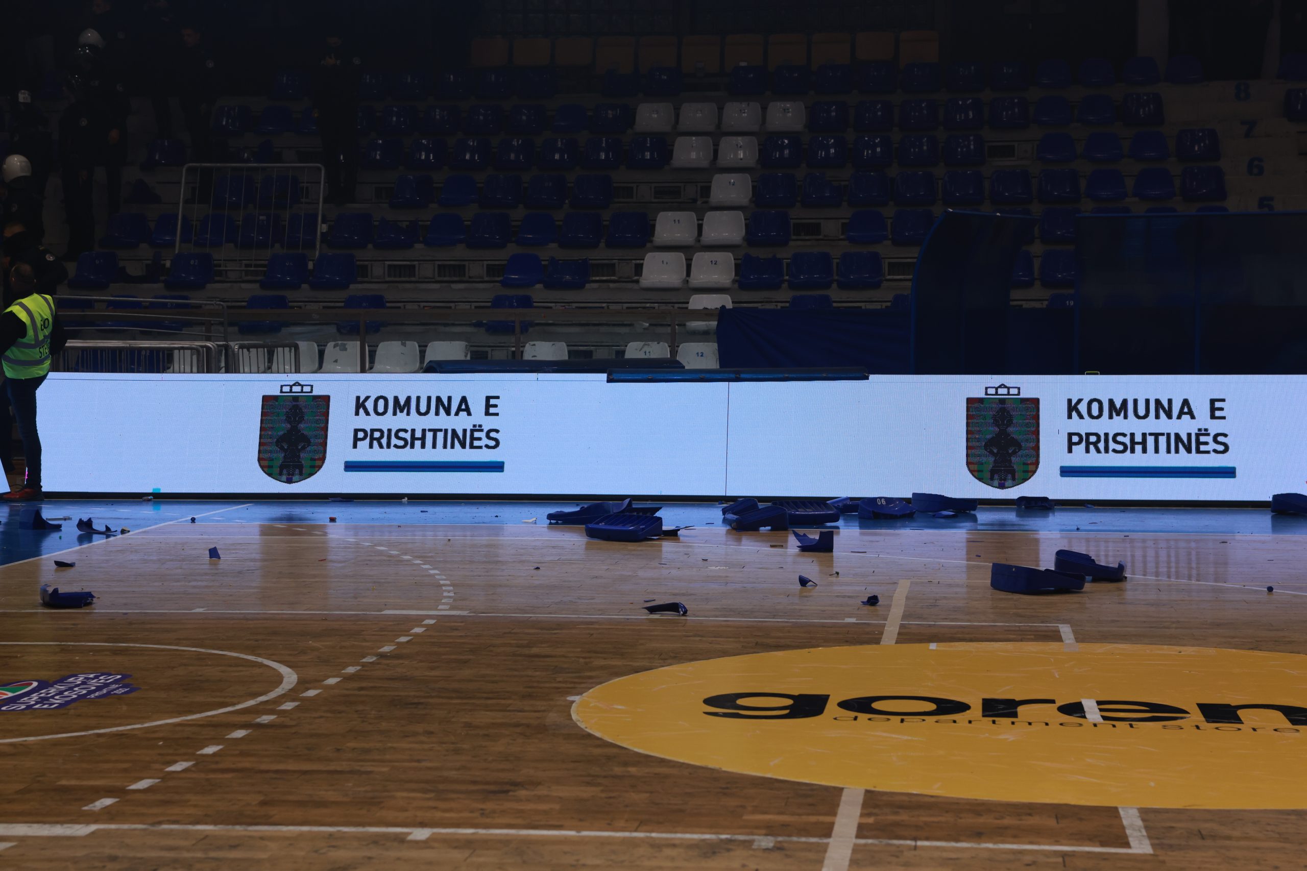 Arrestohen huliganët që dëmtuan sallën në Pallatin e Rinisë