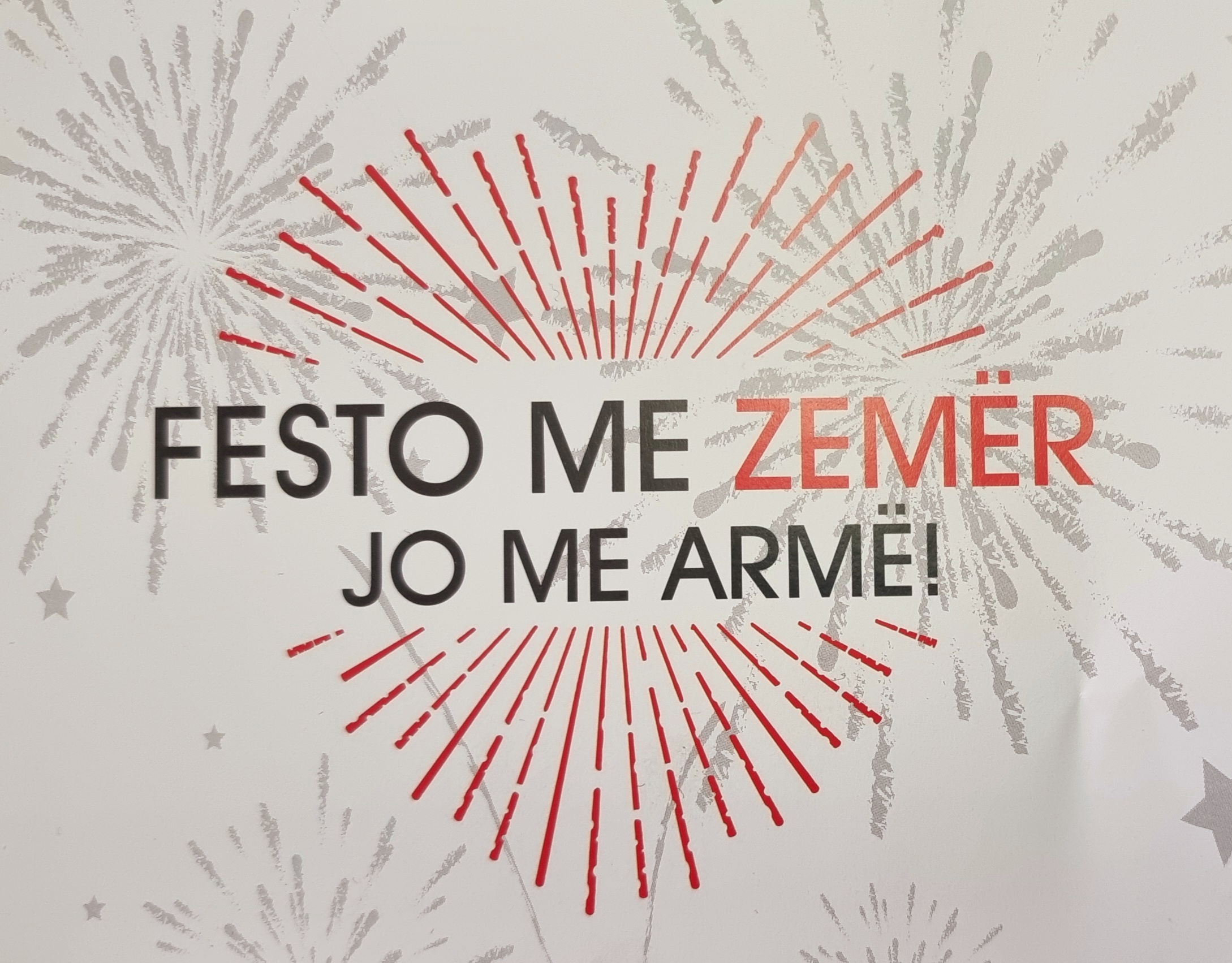 Policia me apel për qytetarët: Festo me zemër, jo me armë
