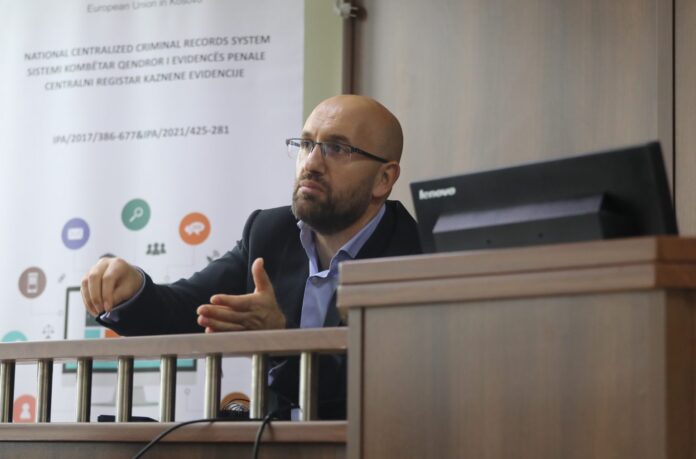 Në Gjykatën Themelore në Pejë mirëpritet projekti i financuar nga BE-ja, “Sistemi Kombëtar Qendror i Evidencës Penale”