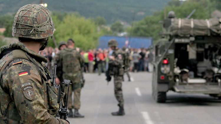 Komandanti i KFOR-it: Nëse përkeqësohet situata në veri, kemi mbështetjen e të gjithë NATO-s dhe 27 shteteve anëtare