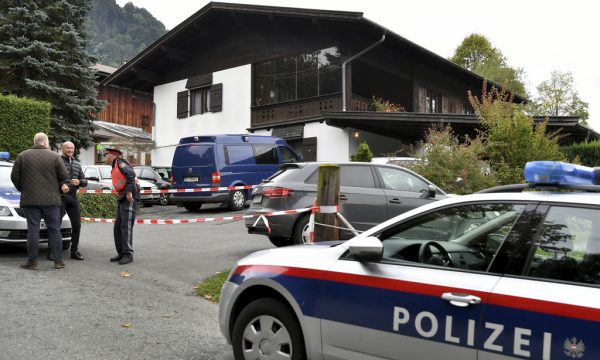 Kosovari i bën për spital dy persona në Austri