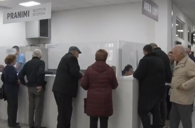 Tollovi në ambulancat specialistike