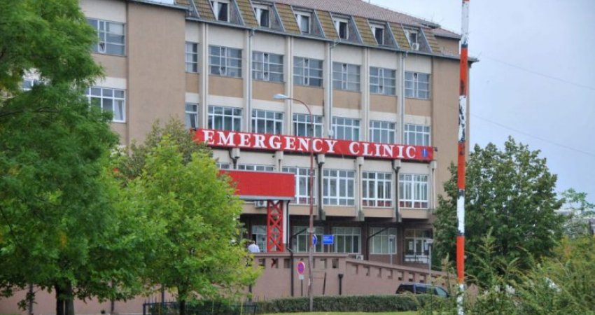 85 mjekë specialistë lënë ShSKUK-në në tri vjet, 56 veç sivjet