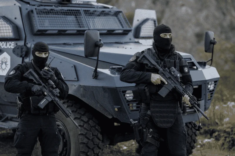 Njësia Speciale e Policisë së Kosovës shfaqet në veri, për herë të parë që nga ngritja e barrikadave