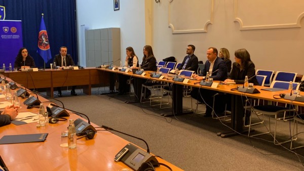 Vrasja e 35-vjeçares, nis takimi i thirrur nga presidentja Osmani