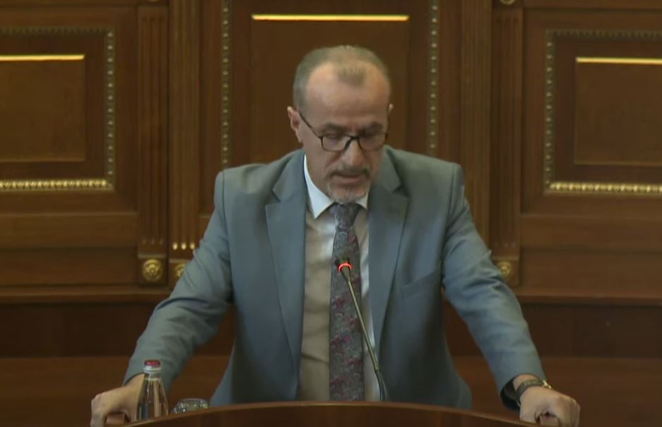 Haxhiu kërkon që Kurti të hetohet nga prokuroria për rastin në Spitalin e Pejës