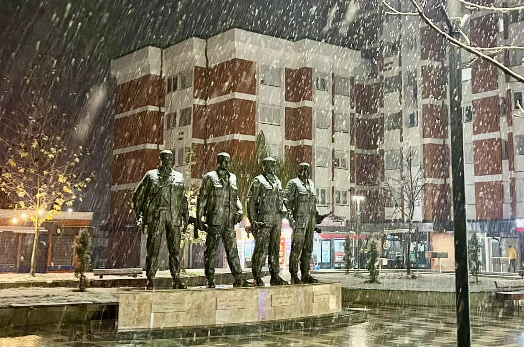 Pamje dhe fotografi nga Podujeva