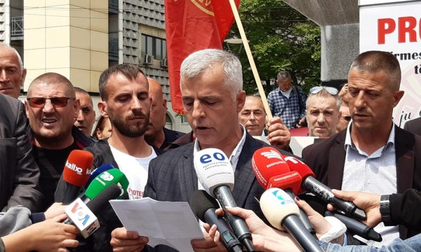 Klinaku: Gjykata Speciale po gjykon vetëm shqiptarët, por jo krimet që i ka shkaktuar pushtuesi serb