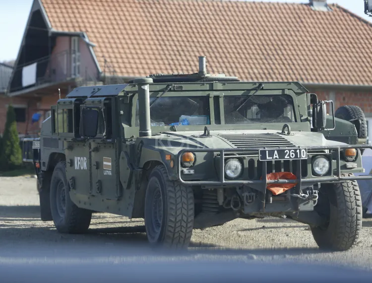 Ministria e Mbrojtjes e Letonisë njofton për sulmin ndaj ushtarëve letonezë në Zubin-Potok