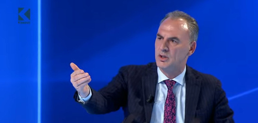 Limaj: Vjosa dhe Albini u futën në aventura politike duke sfiduar shtetin, e tani po e dorëzojnë atë