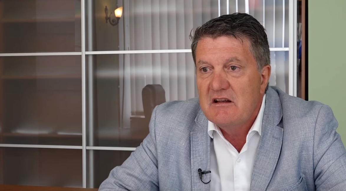 Zhdukja e provave të Deharit, Zeka: Haxhiu le të nisë hetimet edhe për rastin “Kiçina”, atje ka tmerre më të mëdha